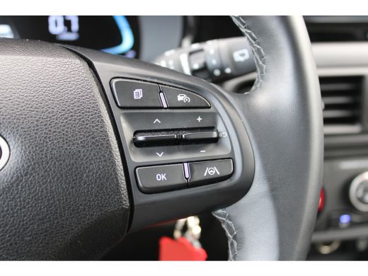 Hyundai i10 1.0 Comfort 5-zits Automaat | Airco | Armsteun voor | Elektronisch Stabiliteits Programma ActivLease financial lease