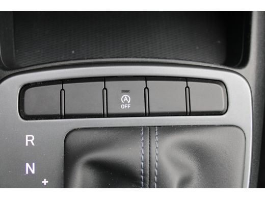 Hyundai i10 1.0 Comfort 5-zits Automaat | Airco | Armsteun voor | Elektronisch Stabiliteits Programma ActivLease financial lease
