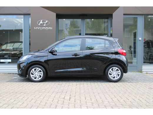 Hyundai i10 1.0 Comfort 5-zits Automaat | Airco | Armsteun voor | Elektronisch Stabiliteits Programma ActivLease financial lease