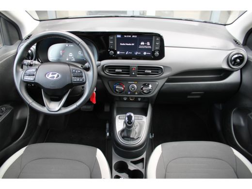 Hyundai i10 1.0 Comfort 5-zits Automaat | Airco | Armsteun voor | Elektronisch Stabiliteits Programma ActivLease financial lease