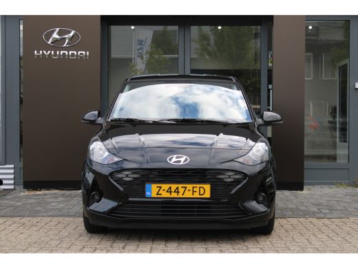 Hyundai i10 1.0 Comfort 5-zits Automaat | Airco | Armsteun voor | Elektronisch Stabiliteits Programma ActivLease financial lease