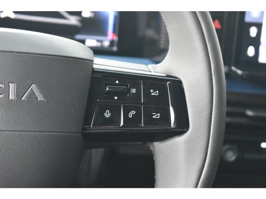 Lancia Ypsilon Edizione Cassina Limitata 51 kWh | Elektr. Stoelen | Massage | Navigatie HUB | Achteruitrijcamera... ActivLease financial lease