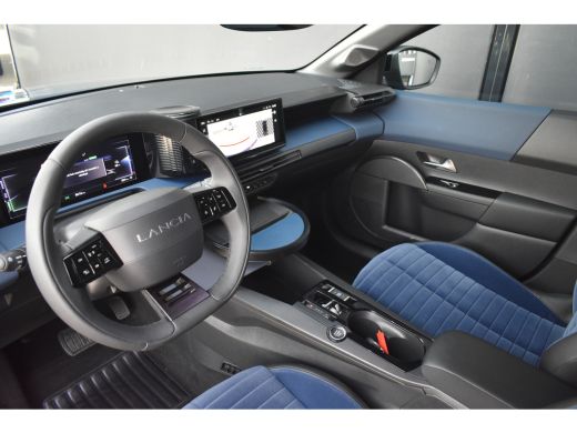 Lancia Ypsilon Edizione Cassina Limitata 51 kWh | Elektr. Stoelen | Massage | Navigatie HUB | Achteruitrijcamera... ActivLease financial lease