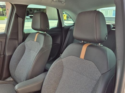 Opel Crossland 1.2 Turbo Elegance 110PK | Trekhaak (afneembaar) | Navigatie | Cruise Control | AGR-Comfort stoel... ActivLease financial lease