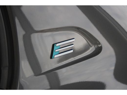 Peugeot e-208 EV Allure 51 kWh 156-PK 3-FASE 360' GRADEN CAMERA | ADAPTIVE CRUISE | NAVI | DRAADLOZE CARPLAY ActivLease financial lease