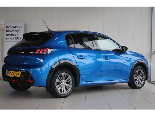 Peugeot e-208 EV Allure Pack 50 kWh 3-FASE PARKEERCAMERA | CARPLAY | FULL LED | DAB | CLIMATE CONTROL ActivLease financial lease
