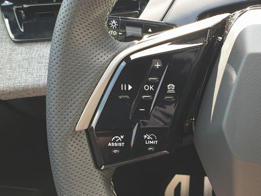 Peugeot e-5008 GT Avantage 73 kWh | 2 stoelen op derde rij | Achterbank verstelbaar | Achterstoelen verwarmd | 2... ActivLease financial lease