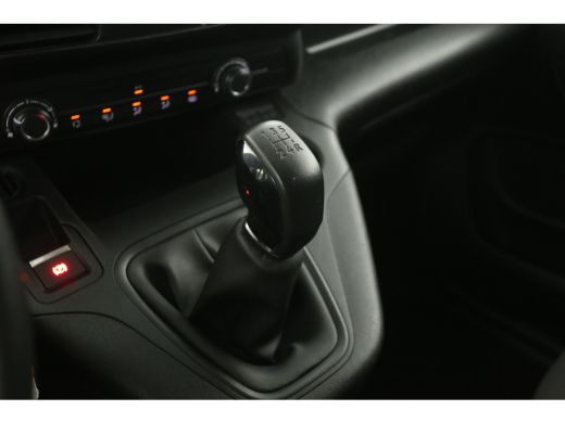 Peugeot Partner 1.5 BlueHDI L1H1 Airco Cruise Carplay Trekhaak Parkeersensoren Schuifdeur ActivLease financial lease