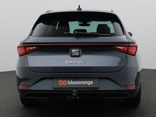 Seat Leon 1.5 eTSI Style Business Intense 150PK DSG Adaptive Cruise Control, Navigatie, Achteruitrijcamera,... ActivLease financial lease