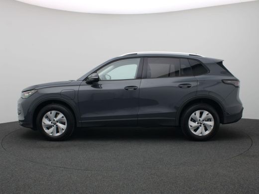 Volkswagen Tiguan 1.5 eHybrid Life Edition 204PK DSG Achteruitrijcamera, Adaptieve Cruise Controle, Navi via Apple ... ActivLease financial lease