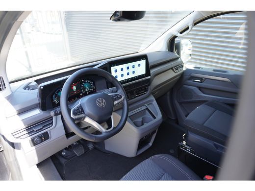 Volkswagen Transporter 2.0 TDI L2H1 28 Bulli 150 pk Aut., Climatronic, Alarm, Navigatie, LED verlichting ActivLease financial lease