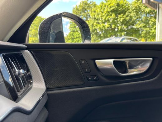 Volvo  XC60 2.0 T6 Plug-in hybrid AWD Ultimate Dark | Panoramadak | Memory | Harman/Kardon | Adaptive Cruise ActivLease financial lease