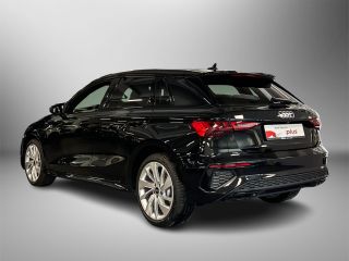 Audi A3 Sportback 45 245pk TFSI e S edition Competition Stoelverwarming voorin | Parkeerassistent | Adapt...