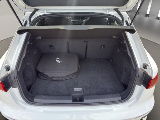 Audi A3 Sportback 45 TFSI e S-Line Pano B&O Matrix Carplay ActivLease financial lease