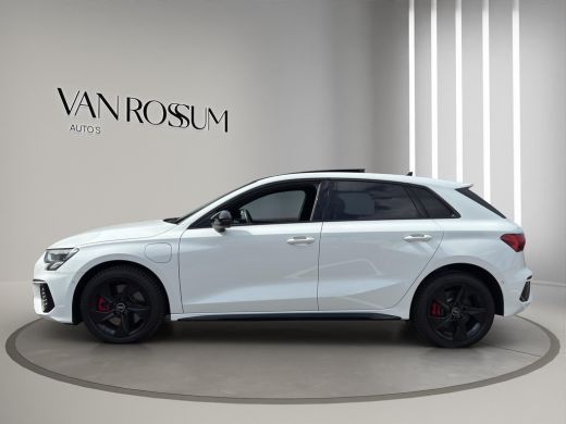 Audi A3 Sportback 45 TFSI e S-Line Pano B&O Matrix Carplay ActivLease financial lease