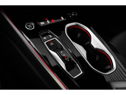 Audi A6 Avant S edition 204pk | Rondomzicht Camera | Ledere Bekleding | Elek. Stoelen | 20''LMV ActivLease financial lease