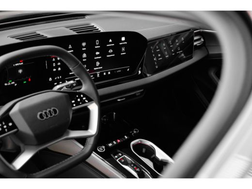 Audi A6 Avant S edition 204pk | Rondomzicht Camera | Ledere Bekleding | Elek. Stoelen | 20''LMV ActivLease financial lease