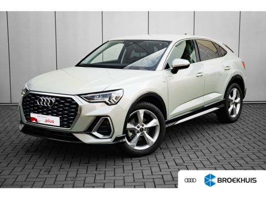 Audi Q3 35 TFSI S Edition Competition Trekhaak | LED verlichting | Privacy Glas | Adaptief Cruise Control...