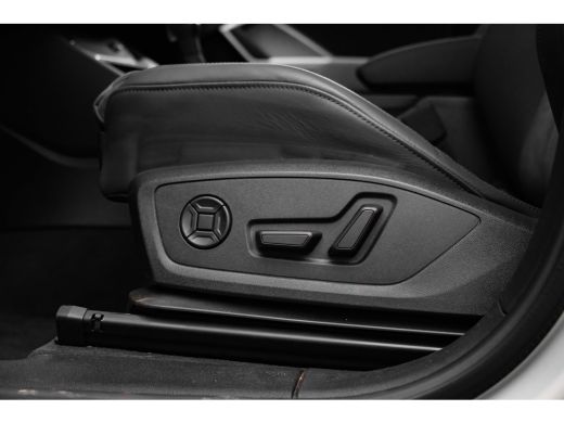 Audi Q3 35 TFSI S Edition Competition Trekhaak | LED verlichting | Privacy Glas | Adaptief Cruise Control... ActivLease financial lease