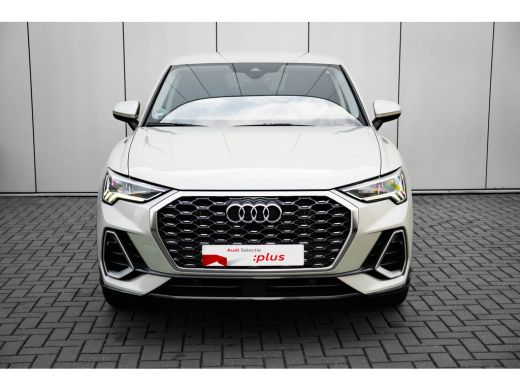 Audi Q3 35 TFSI S Edition Competition Trekhaak | LED verlichting | Privacy Glas | Adaptief Cruise Control... ActivLease financial lease