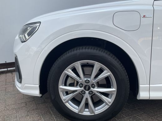 Audi Q3 45 TFSI e PHEV S edition Dig.Display S-line Full Navi Plug-in Carplay ActivLease financial lease