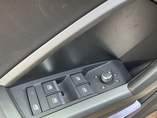 Audi Q3 45 TFSI e PHEV S edition Dig.Display S-line Full Navi Plug-in Carplay ActivLease financial lease