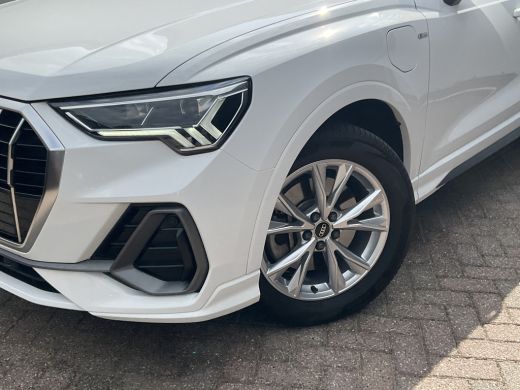 Audi Q3 45 TFSI e PHEV S edition Dig.Display S-line Full Navi Plug-in Carplay ActivLease financial lease