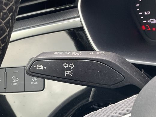 Audi Q3 45 TFSI e PHEV S edition Dig.Display S-line Full Navi Plug-in Carplay ActivLease financial lease