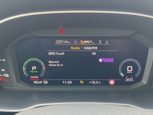 Audi Q3 45 TFSI e PHEV S edition Dig.Display S-line Full Navi Plug-in Carplay ActivLease financial lease