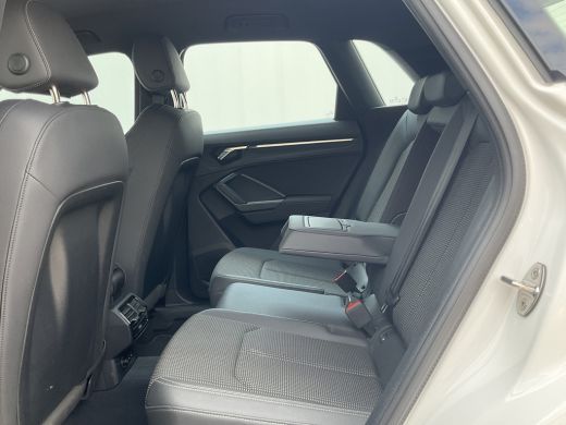Audi Q3 45 TFSI e PHEV S edition Dig.Display S-line Full Navi Plug-in Carplay ActivLease financial lease