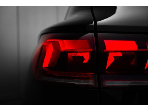 Audi Q6 e-tron S edition 100 kWh 388 PK | Ledere Bekleding | Panoramadak | Rondomzicht Camera | B&O audio ActivLease financial lease