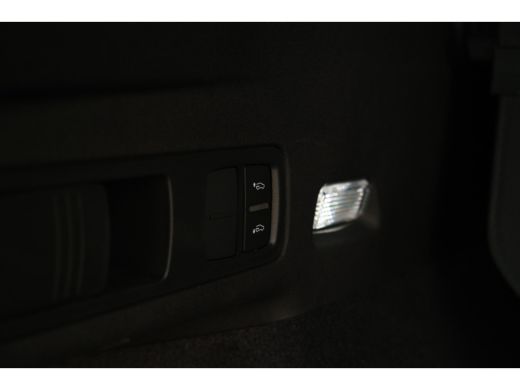 Audi Q6 e-tron S edition 100 kWh 388 PK | Ledere Bekleding | Panoramadak | Rondomzicht Camera | B&O audio ActivLease financial lease