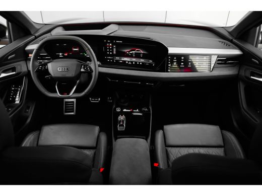 Audi Q6 e-tron S edition 100 kWh 388 PK | Ledere Bekleding | Panoramadak | Rondomzicht Camera | B&O audio ActivLease financial lease