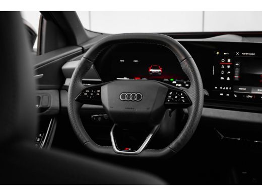 Audi Q6 e-tron S edition 100 kWh 388 PK | Ledere Bekleding | Panoramadak | Rondomzicht Camera | B&O audio ActivLease financial lease