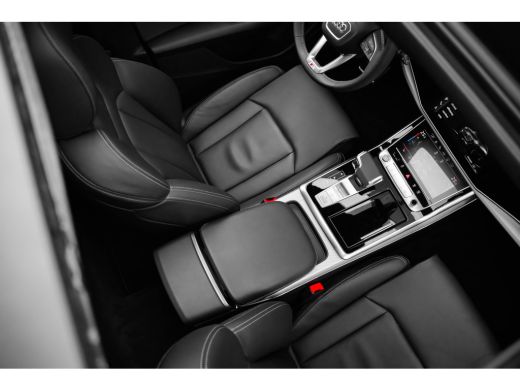 Audi Q8 55 TFSI e quattro Pro Line S Panoramadak | B&O premium 3D | Head-Up Display | Trekhaak | Elektris... ActivLease financial lease