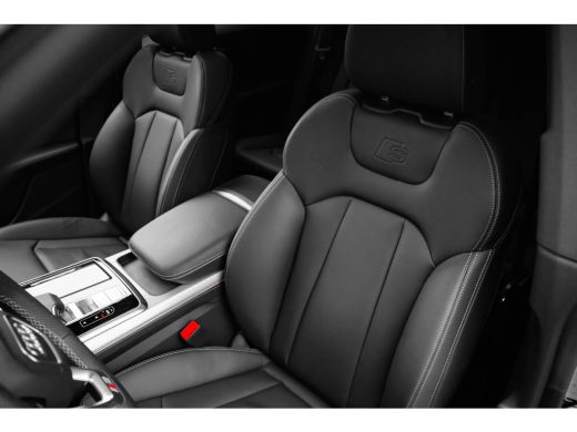 Audi Q8 55 TFSI e quattro Pro Line S Panoramadak | B&O premium 3D | Head-Up Display | Trekhaak | Elektris... ActivLease financial lease