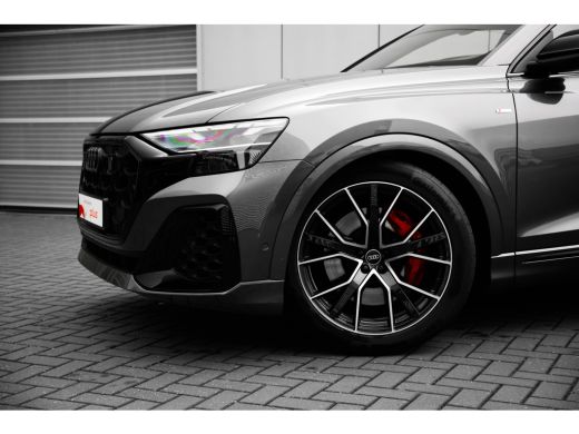 Audi Q8 55 TFSI e quattro Pro Line S Panoramadak | B&O premium 3D | Head-Up Display | Trekhaak | Elektris... ActivLease financial lease