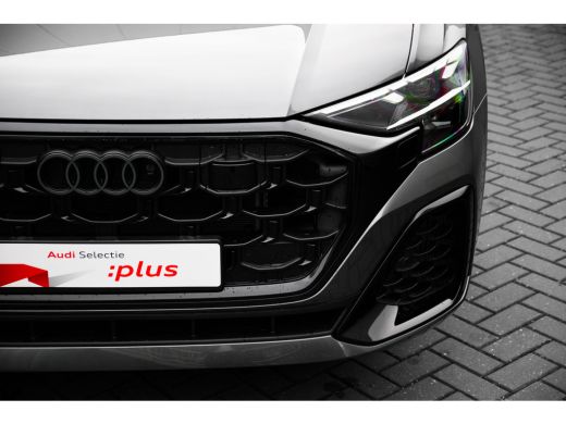Audi Q8 55 TFSI e quattro Pro Line S Panoramadak | B&O premium 3D | Head-Up Display | Trekhaak | Elektris... ActivLease financial lease