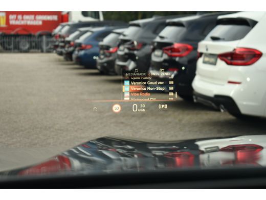 BMW X5 xDrive50e M-Sport Pro Pano Comf-zetels H/K HUD 360 22-inch BTW-AUTO! ActivLease financial lease