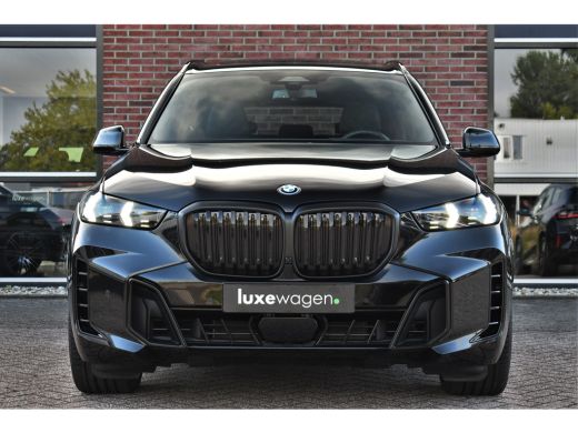 BMW X5 xDrive50e M-Sport Pro Pano Comf-zetels H/K HUD 360 22-inch BTW-AUTO! ActivLease financial lease