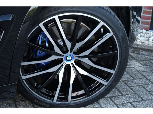 BMW X5 xDrive50e M-Sport Pro Pano Comf-zetels H/K HUD 360 22-inch BTW-AUTO! ActivLease financial lease