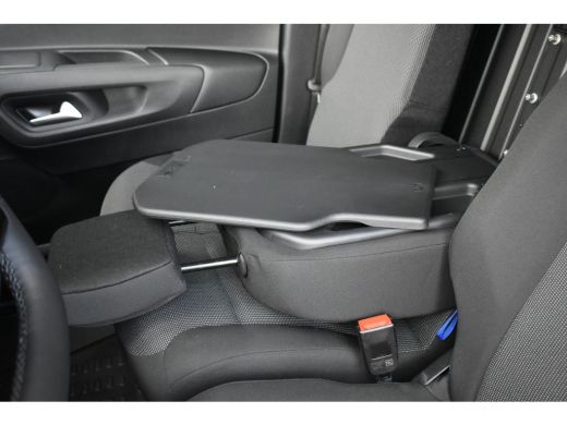 Fiat E-Doblò 136 L1 50 kWh 3 Fase | Adaptive Cruise | Betimmering | Stuurverwarming | Climate Control | Keyles... ActivLease financial lease