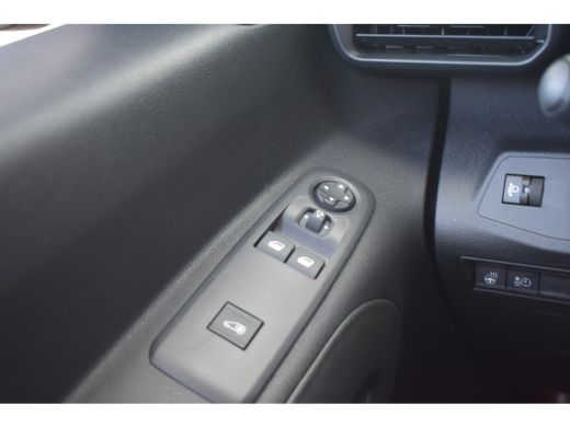 Fiat E-Doblò 136 L1 50 kWh 3 Fase | Adaptive Cruise | Betimmering | Stuurverwarming | Climate Control | Keyles... ActivLease financial lease