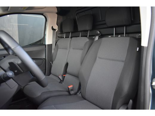 Fiat E-Doblò 136 L1 50 kWh 3 Fase | Adaptive Cruise | Betimmering | Stuurverwarming | Climate Control | Keyles... ActivLease financial lease