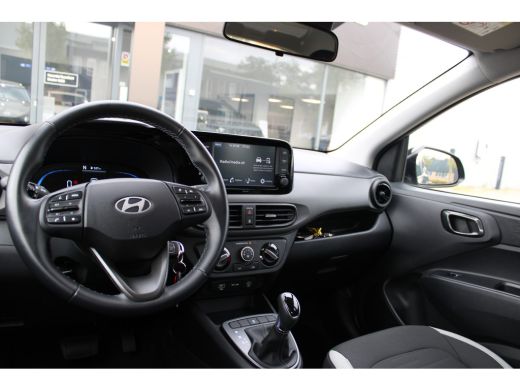 Hyundai i10 1.0 Comfort Automaat | Actieve rijbaanassistentie (LKA) | Isofix bevestigingspunten op de passagi... ActivLease financial lease