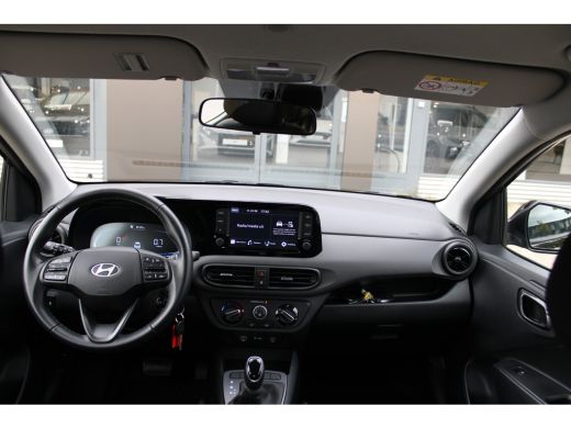 Hyundai i10 1.0 Comfort Automaat | Actieve rijbaanassistentie (LKA) | Isofix bevestigingspunten op de passagi... ActivLease financial lease
