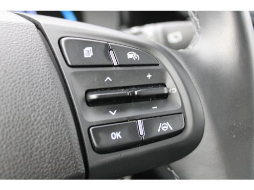 Hyundai i10 1.0 Comfort Automaat | Actieve rijbaanassistentie (LKA) | Isofix bevestigingspunten op de passagi... ActivLease financial lease