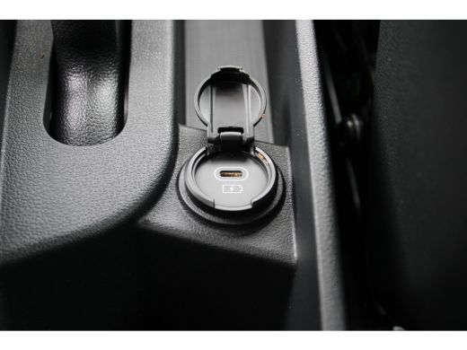 Hyundai i10 1.0 Comfort Automaat | Actieve rijbaanassistentie (LKA) | Isofix bevestigingspunten op de passagi... ActivLease financial lease