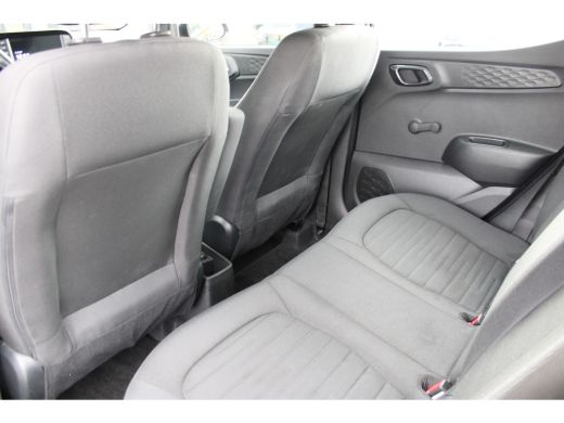 Hyundai i10 1.0 Comfort Smart | Achteruitrijcamera | Armsteun voor | Audio-navigatie full map ActivLease financial lease