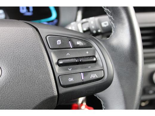 Hyundai i10 1.0 Comfort Smart | Achteruitrijcamera | Armsteun voor | Audio-navigatie full map ActivLease financial lease